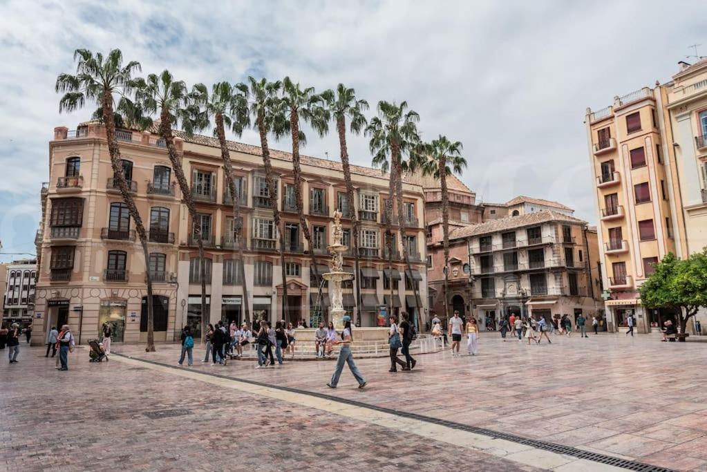 Apartment With Cathedral View & Terrace By Rems Málaga Exteriör bild