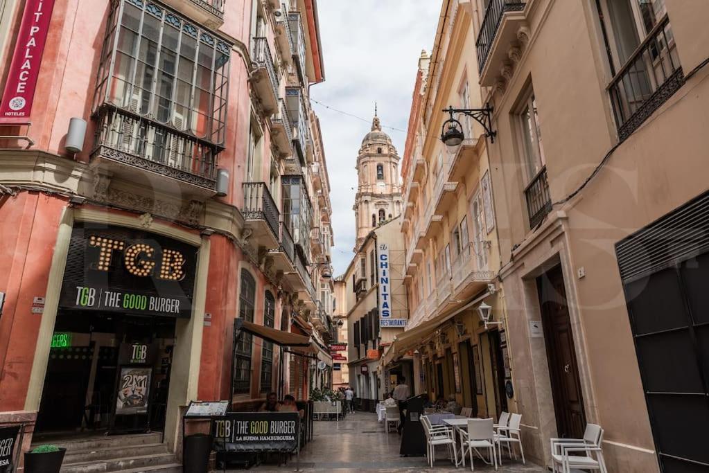 Apartment With Cathedral View & Terrace By Rems Málaga Exteriör bild